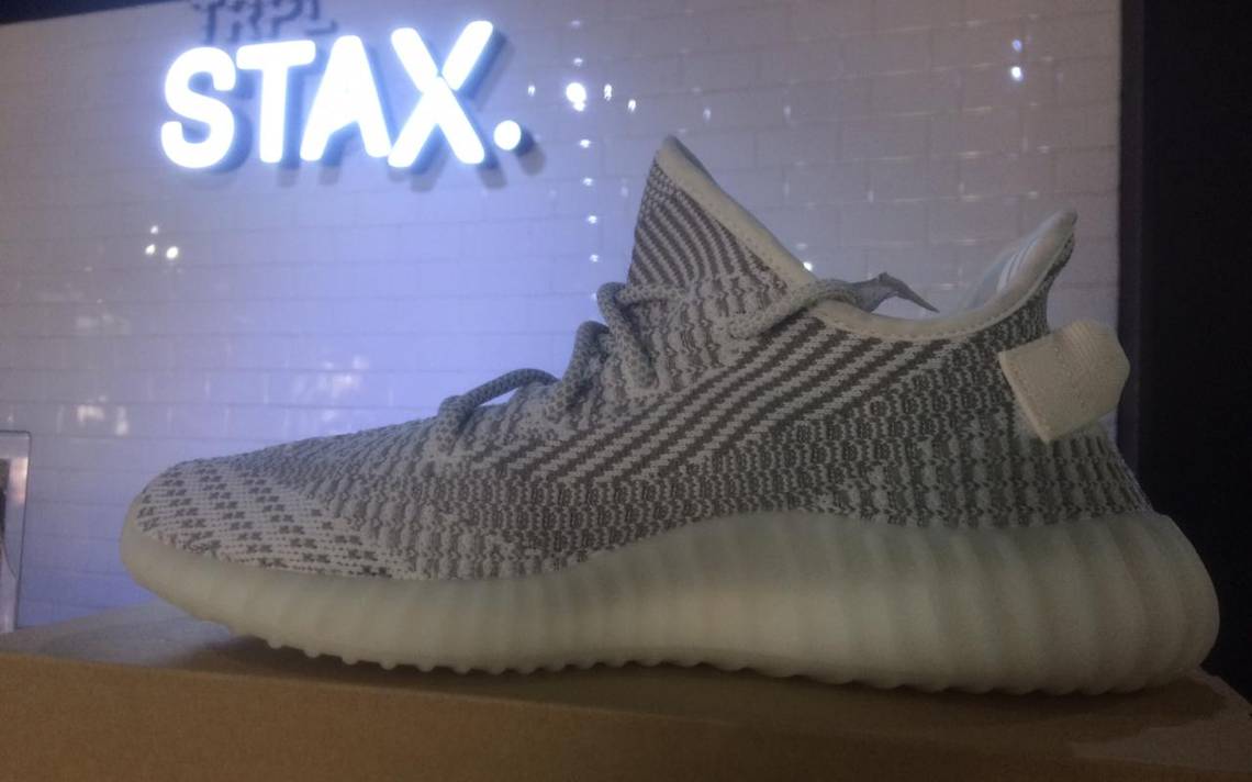 Kanye West enloquece a poblanos con venta de zapatillas Yeezy Boost 350 El Sol de Puebla Noticias Locales Policiacas sobre Mexico Puebla y el Mundo